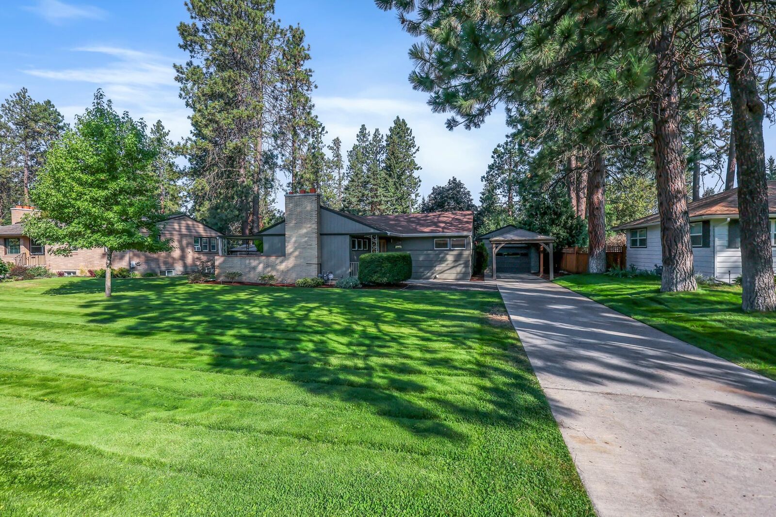 Property Photo:  204 W 36th Ave  WA 99203-0000 