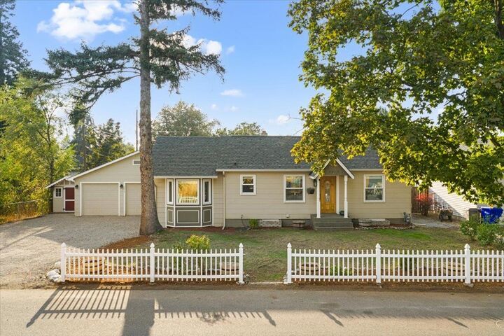 Property Photo:  3417 N Elton Rd  WA 99212 