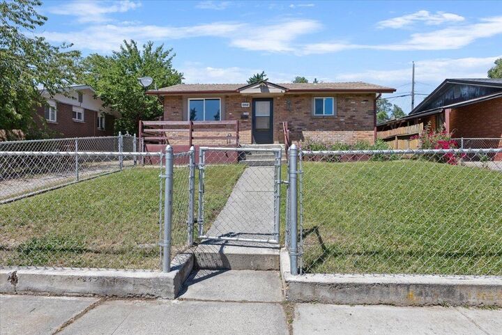 1743 E Dalton Ave  Spokane WA 99207 photo