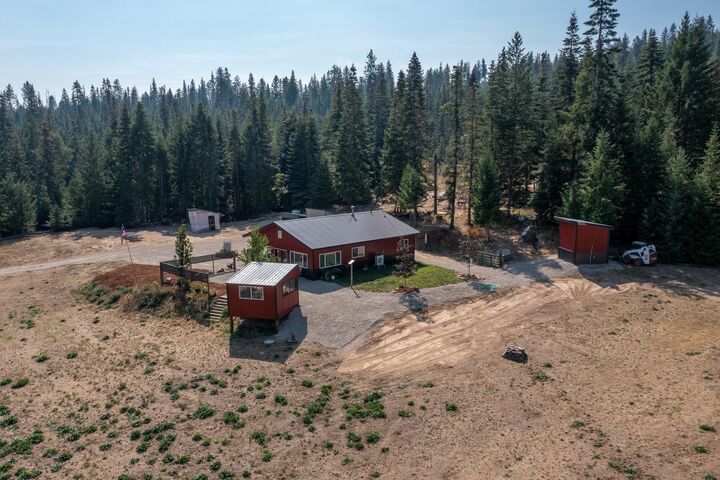 Property Photo:  33825 N Dunn Rd  WA 99003 
