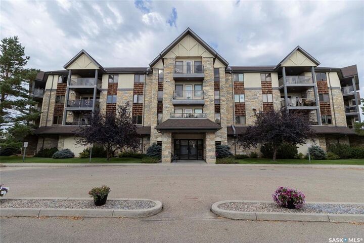 Property Photo:  1622 Acadia Drive 201  SK S7H 5H7 