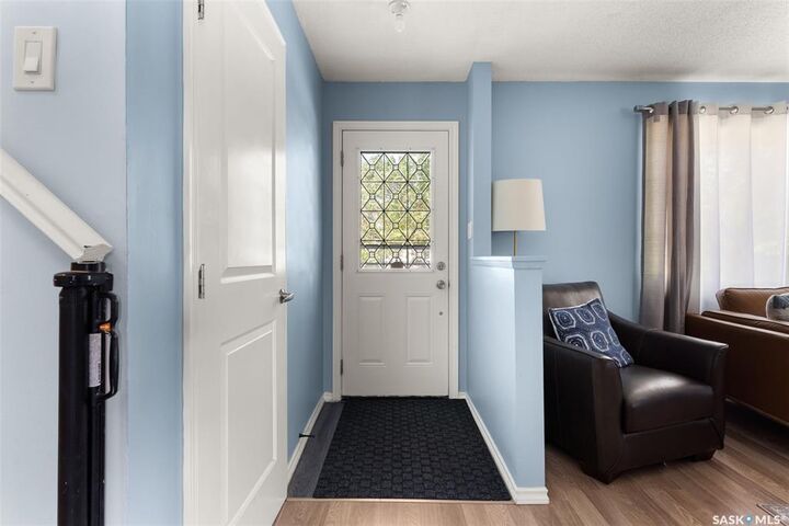 Photo de la propriété:  1341 9th Avenue N  SK S4R 0E6