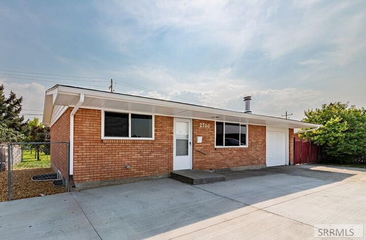 Property Photo: 2710 E 17th Street ID 83406