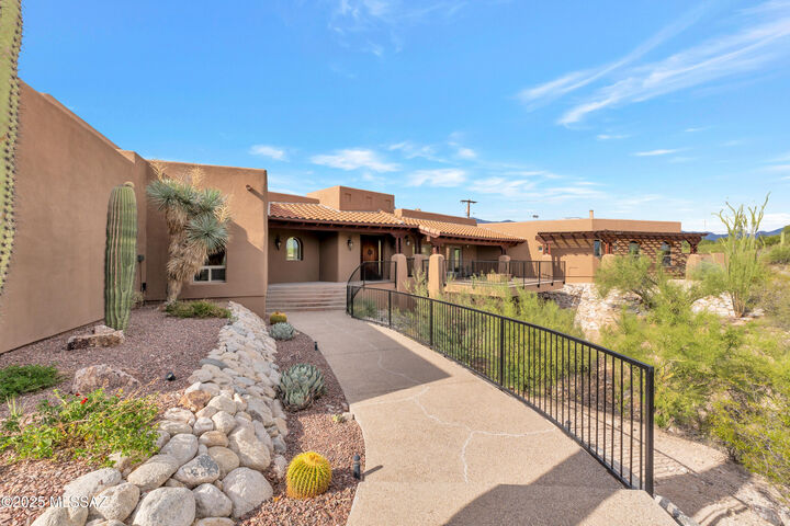 Property Photo: 4423 N Osage Drive AZ 85718