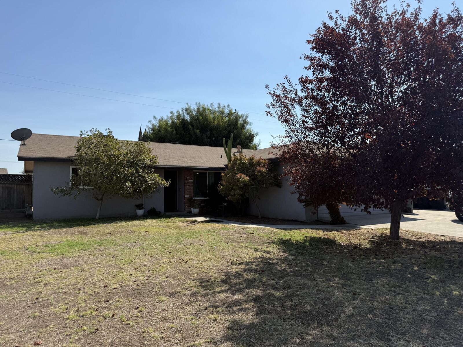 Property Photo:  3425 W Laurel Avenue  CA 93277 