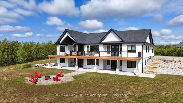 Property Photo: 117 Almur Drive ON N0H 2T0