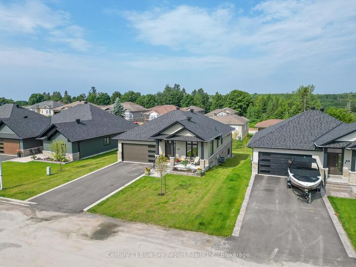 Property Photo:  37 Silver Maple Lane  ON P1C 0B5 