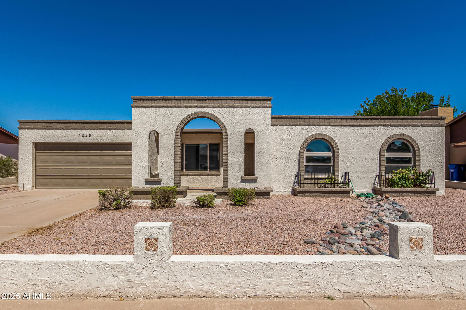 Property Photo: 2642 W Onza Avenue AZ 85202
