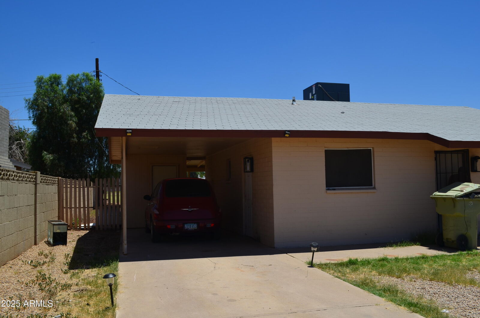 Property Photo: 7249 N 50th Drive AZ 85301