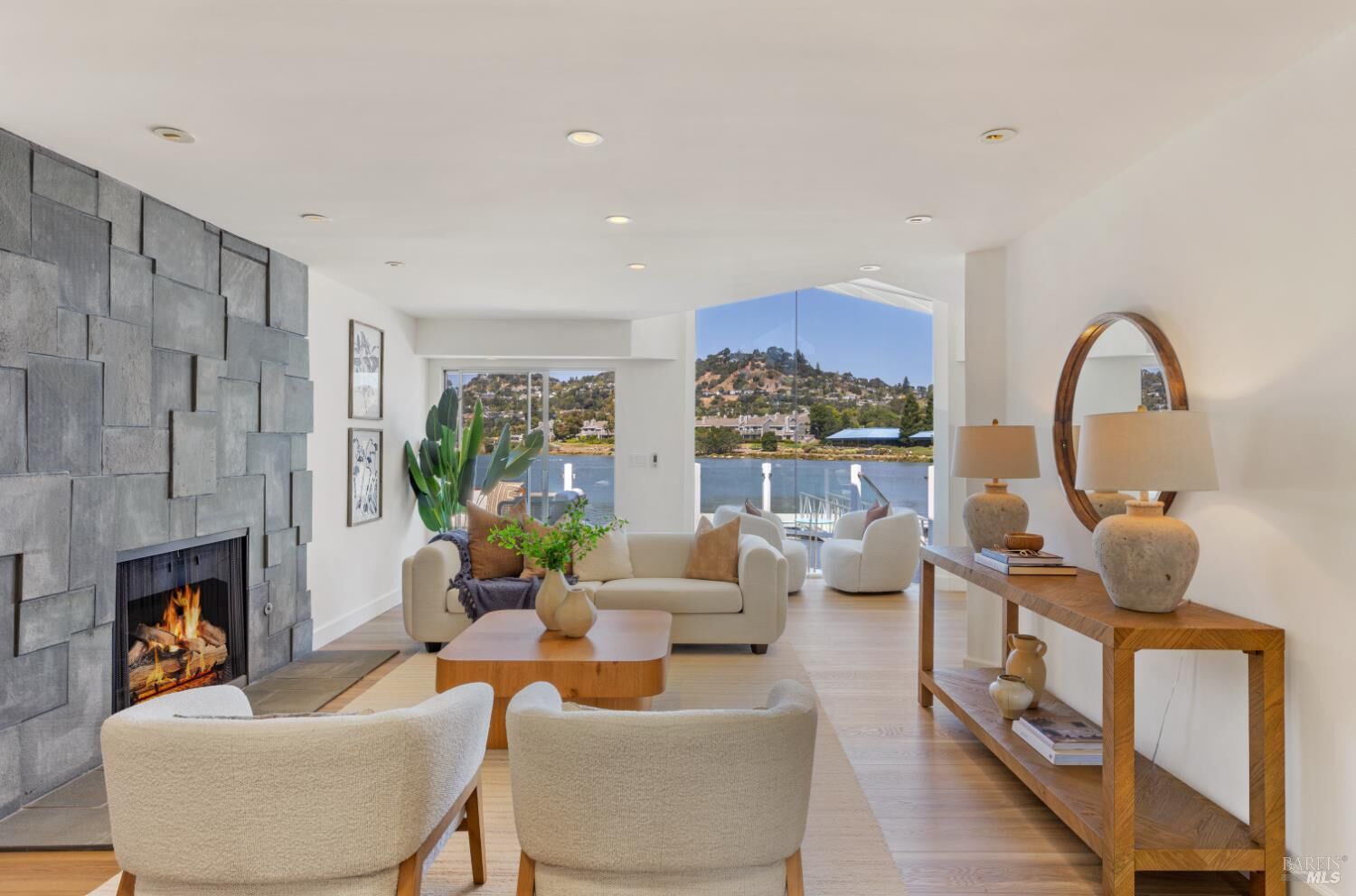 Property Photo:  254 Riviera Circle  CA 94939 