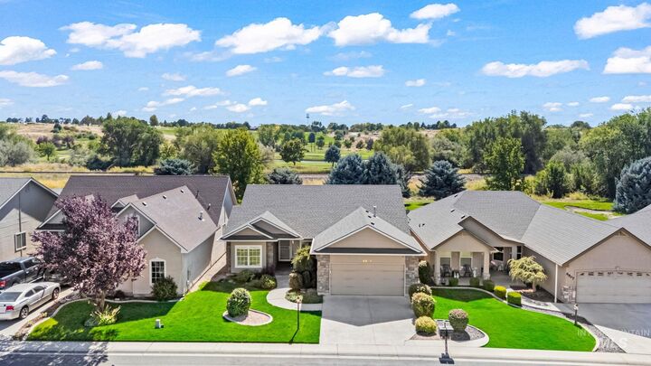 Property Photo:  6899 E Greens Drive  ID 83687-9427 