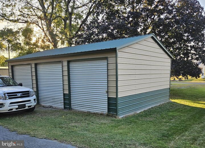 Property Photo:  623 N State Street  PA 17522 