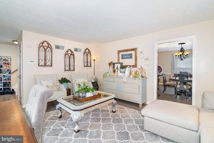 Property Photo:  2800 W Rosegarden Boulevard  PA 17055 