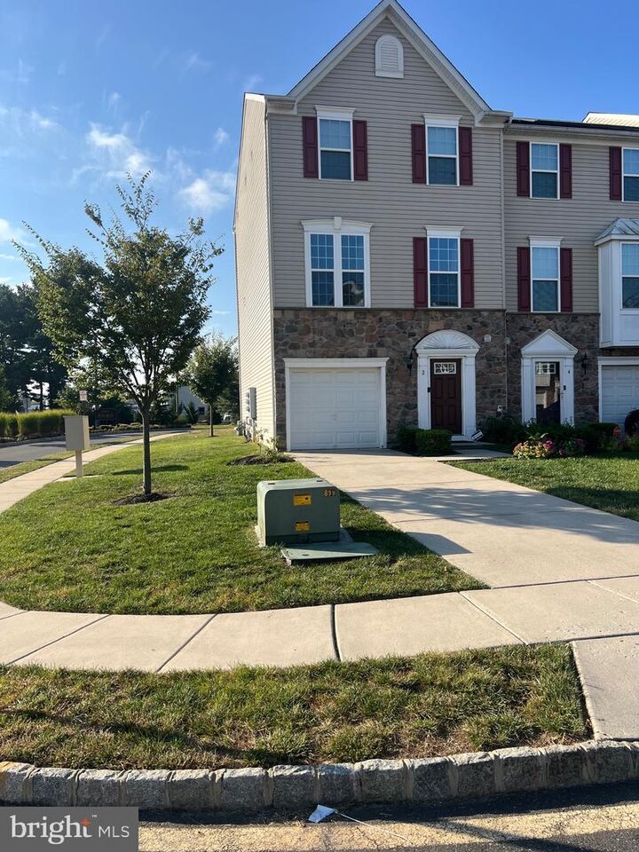 2 Benford Lane  Beverly NJ 08010 photo