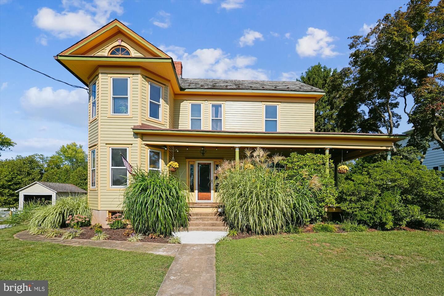 Property Photo:  45 E Broad Way E  VA 20180 