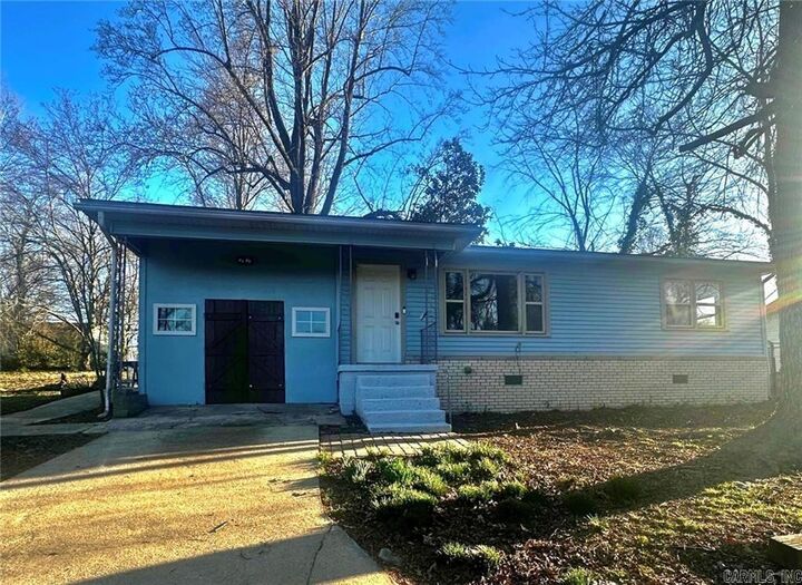 Property Photo:  702 Beverly Drive  AR 72601-3401 