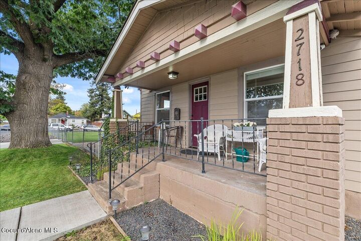 2718 N Adams St  Spokane WA 99205 photo