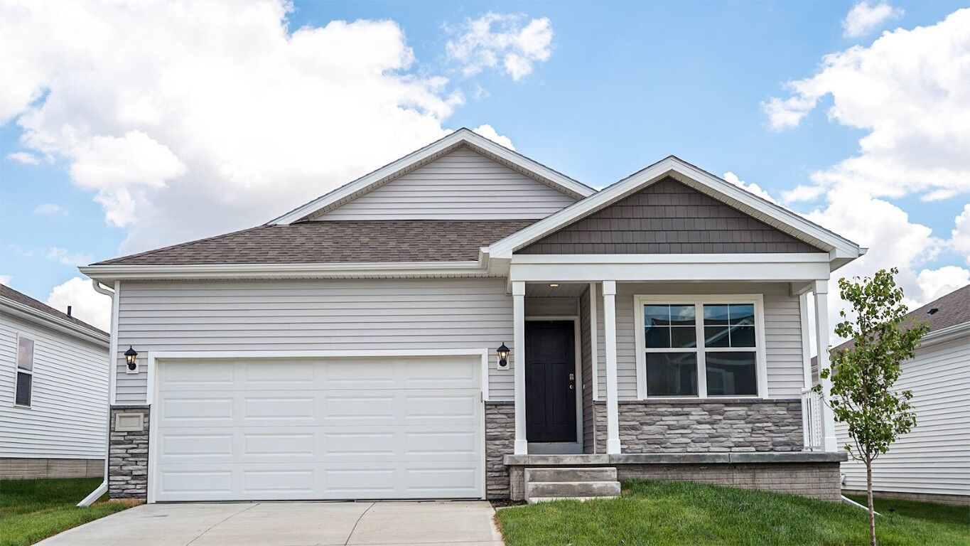 Property Photo:  5 Verbena Lane SW  IA 52404 