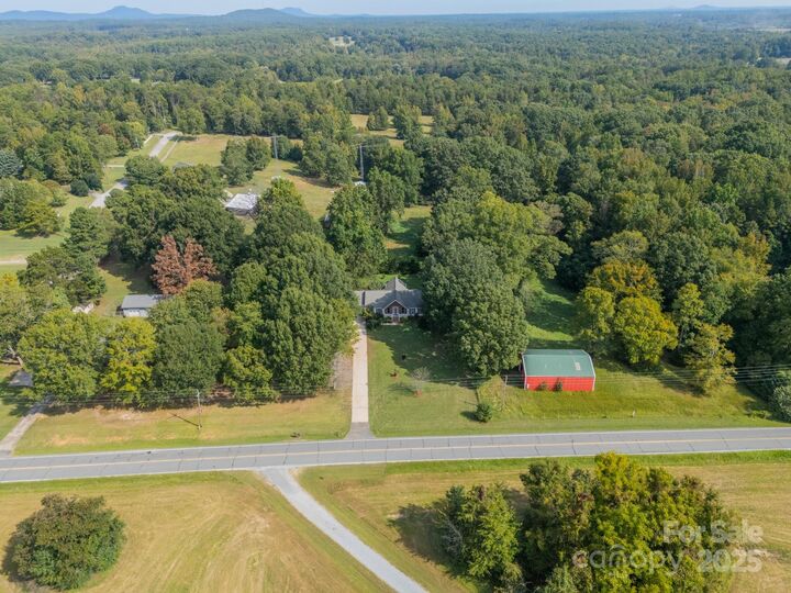 Property Photo: 2180 Lawrence Road SC 29710