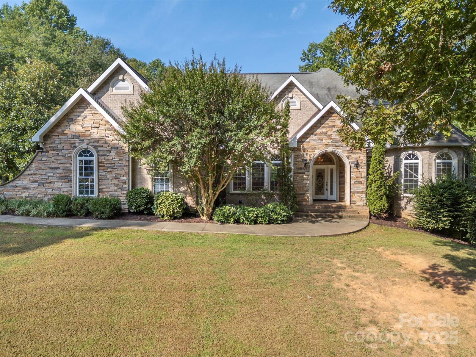 Property Photo: 288 Palms Way NC 28043