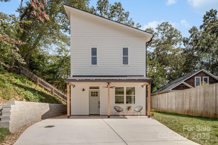 302 State Street  Asheville NC 28806 photo