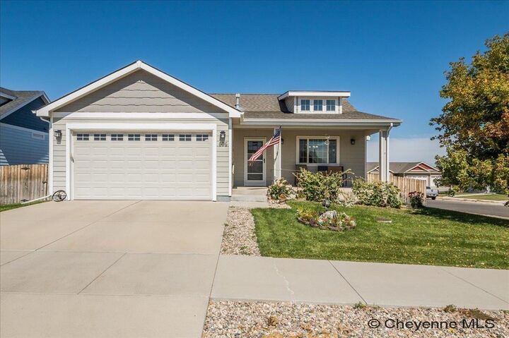 606 Peach St  Cheyenne WY 82007 photo