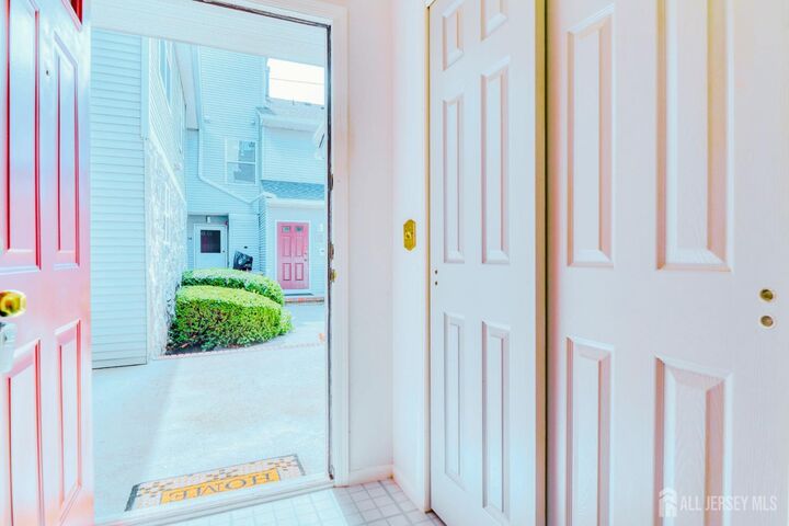 Property Photo:  226 Bexley Lane  NJ 08854 