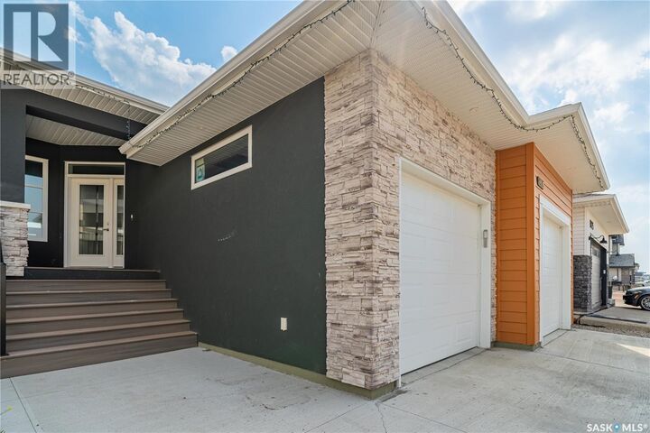 Property Photo:  4829 E Keller Avenue  SK S4V 3S6 