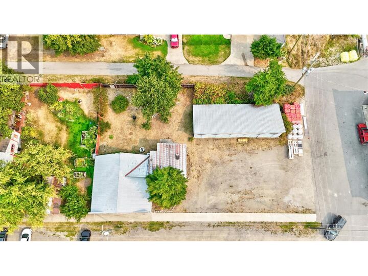 Property Photo:  306 & 310 Lake Avenue  BC V0G 1S0 