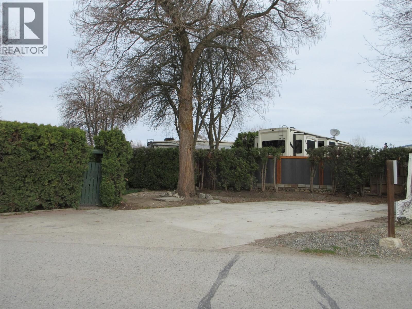 Photo de la propriété:  415 Commonwealth Road 75  BC V4V 1P4 