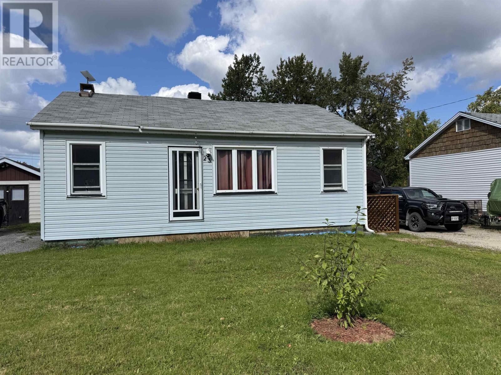 Property Photo:  23 Manitou Road W  ON P0T 2C0 
