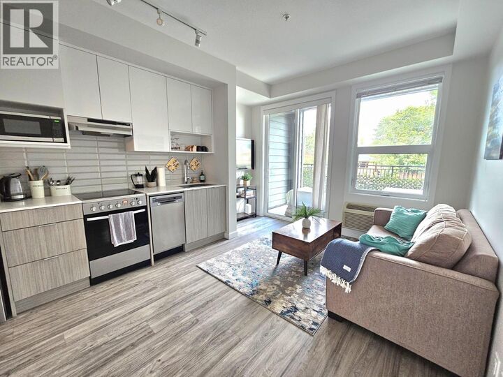 Property Photo:  1800 Richter Street 102  BC V1Y 0G9 