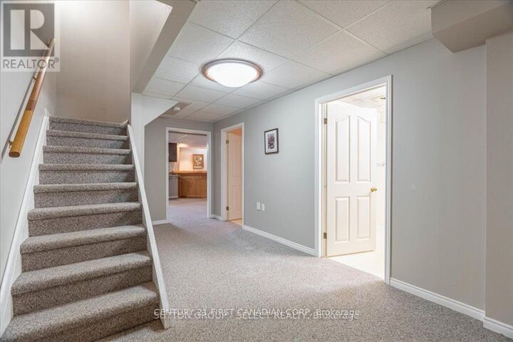 Property Photo:  5 Lavender Way  ON N5X 3J2