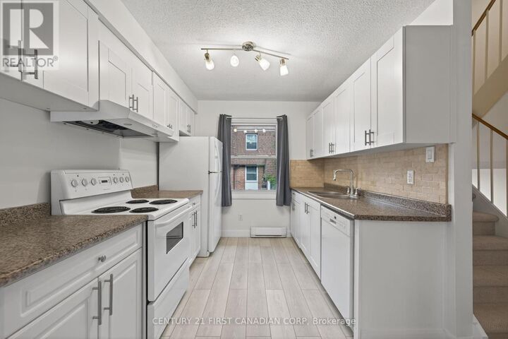 Photo de la propriété:  176 Gardenwood Drive  ON N6J 3Z9 