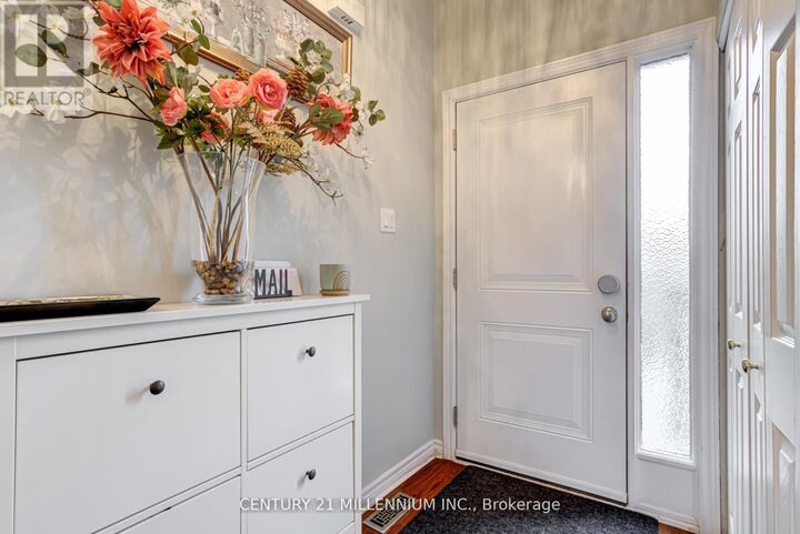 Property Photo:  1536 Sixth Line 4  ON L6H 2P2 