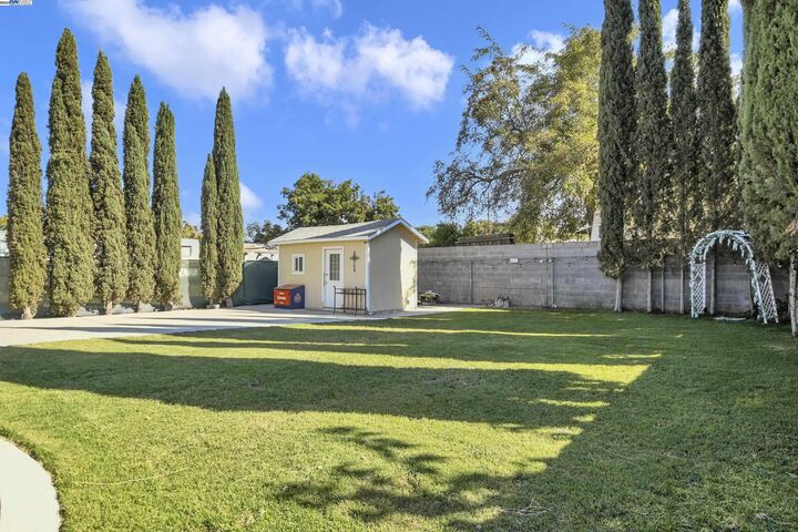 Property Photo:  55 Malicoat Ave  CA 94561 