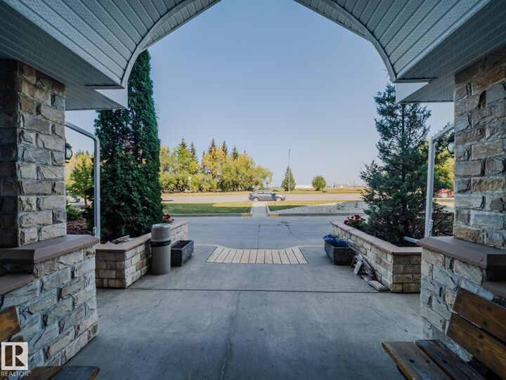 Photo de la propriété:  12111 51 Avenue NW 209  AB T6H 6A3