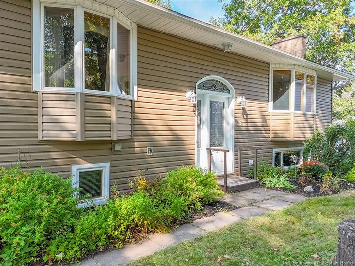 Property Photo:  15 Coronation Court  NB E3A 4K3 