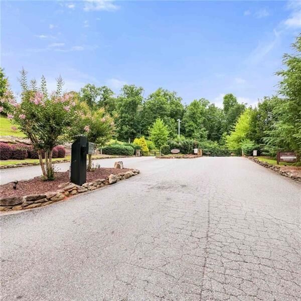 Property Photo:  166 N Laceola Road  GA 30528 