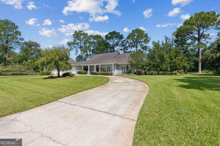 Property Photo: 564 Cardinal Circle E GA 31558