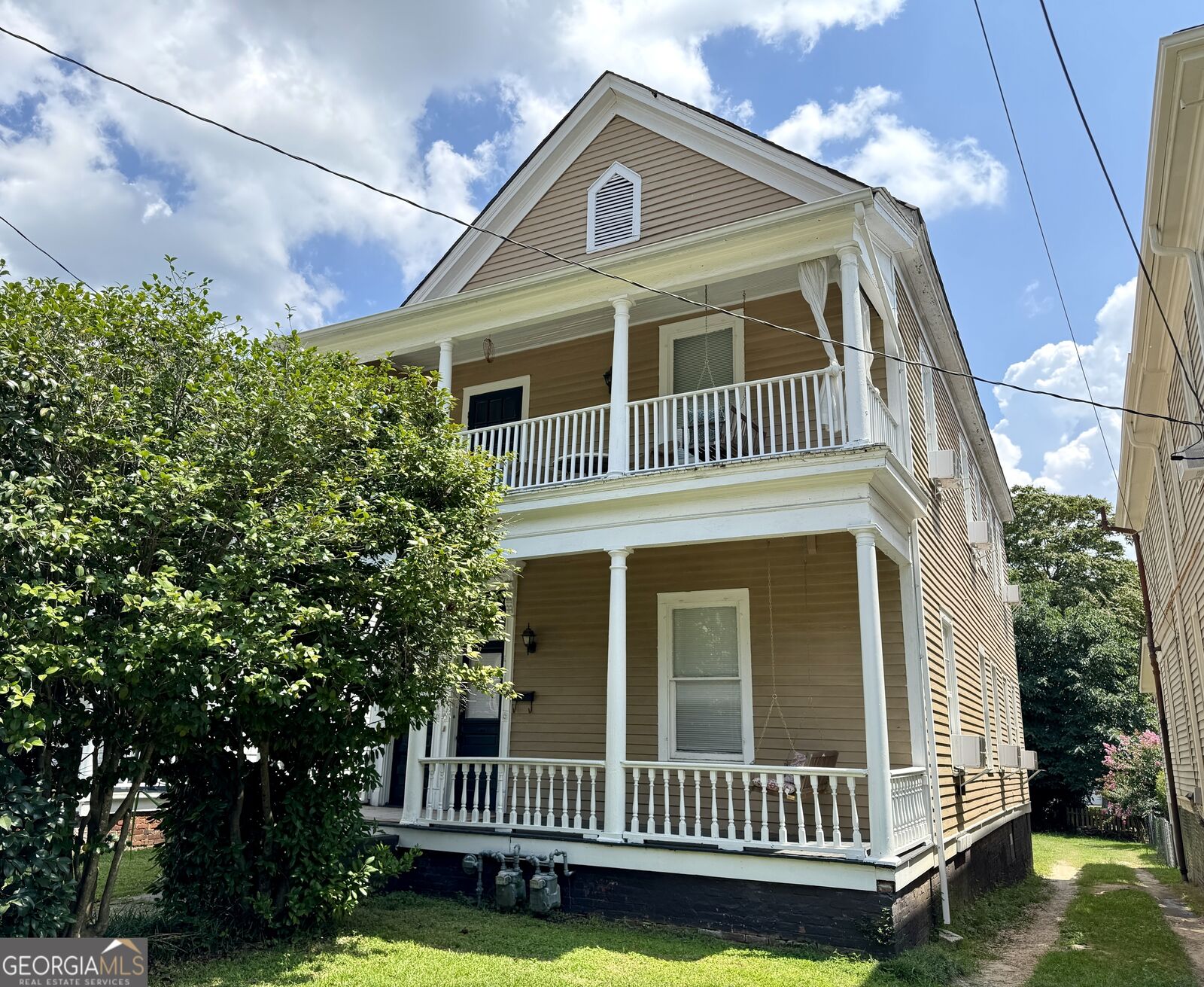 Property Photo:  940 Cole Street  GA 31201 