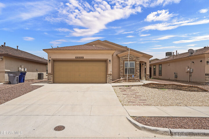 3732 Loma Esther  El Paso TX 79938 photo