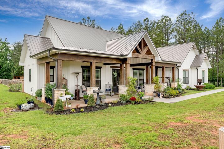 1641 Stewart Dairy Road  Gray Court SC 29645 photo