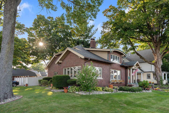 Property Photo: 1132 Indiana Avenue IN 46350