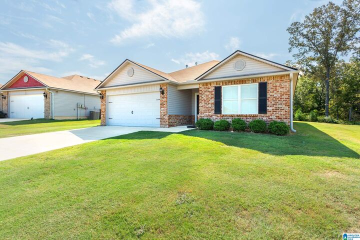 Property Photo:  331 Woodland Trail  AL 35125 