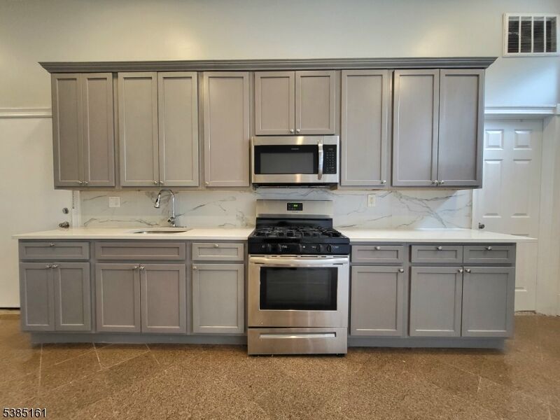 Property Photo:  322 Broadway 2  NJ 07104 
