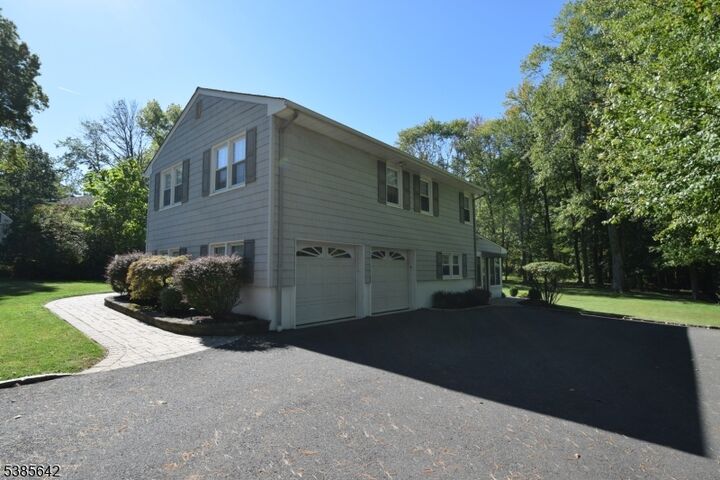 Property Photo:  633 Plainfield Ave  NJ 07922 