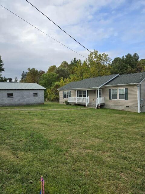 37 Church St  Meadow Bridge WV 25976 photo