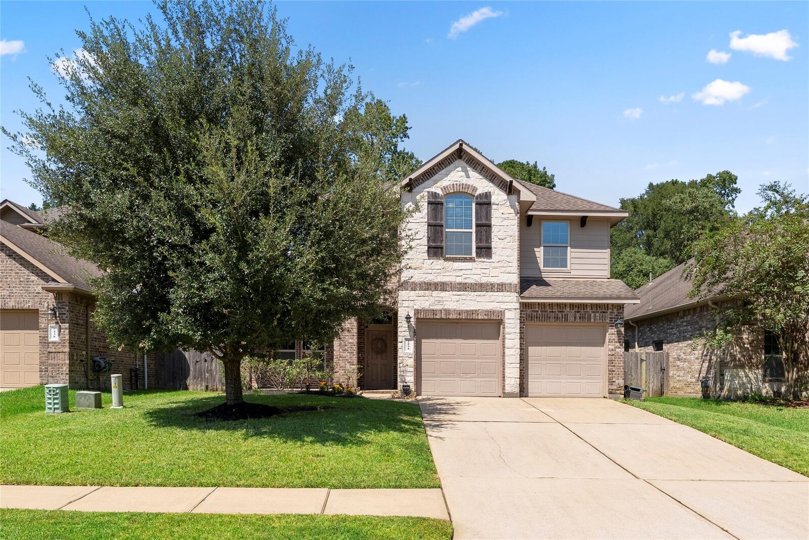 Property Photo:  2434 Garden Falls Drive  TX 77384 