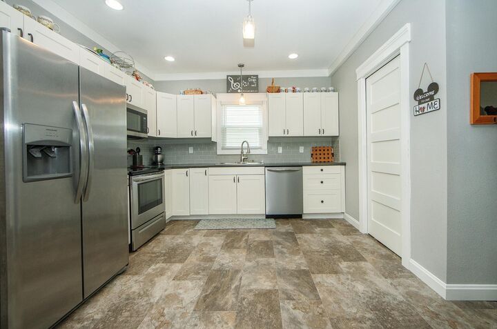 Property Photo:  602 SW 1st Avenue  IA 50677 